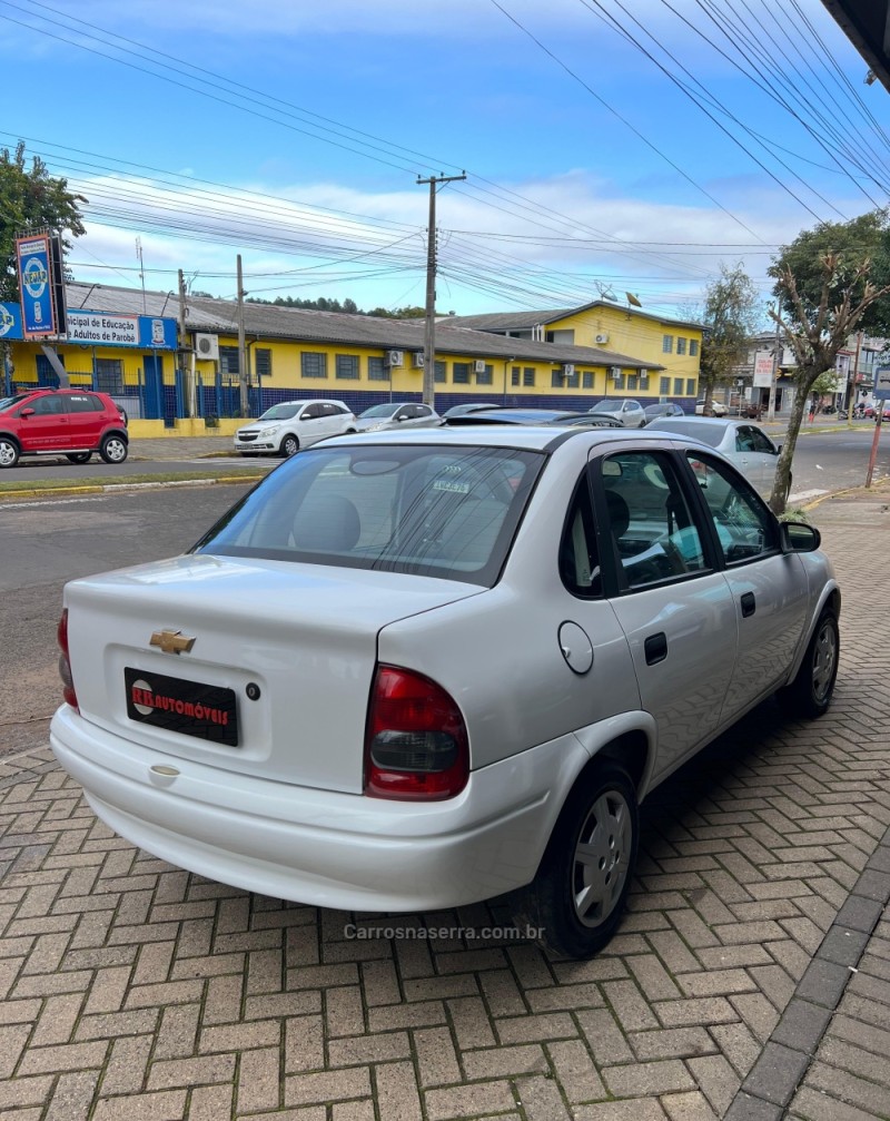 CLASSIC 1.0 MPFI VHC LIFE 8V GASOLINA 4P MANUAL - 2010 - PAROBé