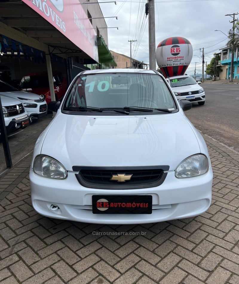 CLASSIC 1.0 MPFI VHC LIFE 8V GASOLINA 4P MANUAL - 2010 - PAROBé