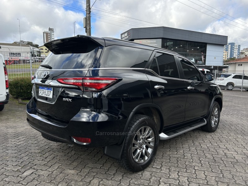 HILUX SW4 2.8 SRX 4X4 7 LUGARES 16V TURBO INTERCOOLER DIESEL 4P AUTOMÁTICO - 2022 - FARROUPILHA