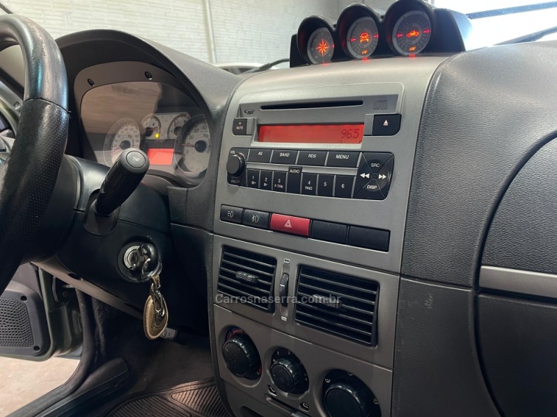 STRADA 1.8 MPI ADVENTURE LOCKER CE 16V FLEX 2P MANUAL - 2011 - VACARIA