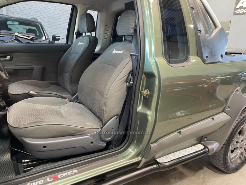 STRADA 1.8 MPI ADVENTURE LOCKER CE 16V FLEX 2P MANUAL - 2011 - VACARIA
