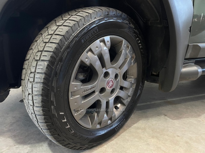 STRADA 1.8 MPI ADVENTURE LOCKER CE 16V FLEX 2P MANUAL - 2011 - VACARIA