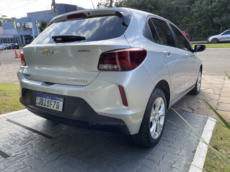 ONIX 1.0 LTZ 12V TURBO FLEX 4P MANUAL - 2023 - GUAPORé