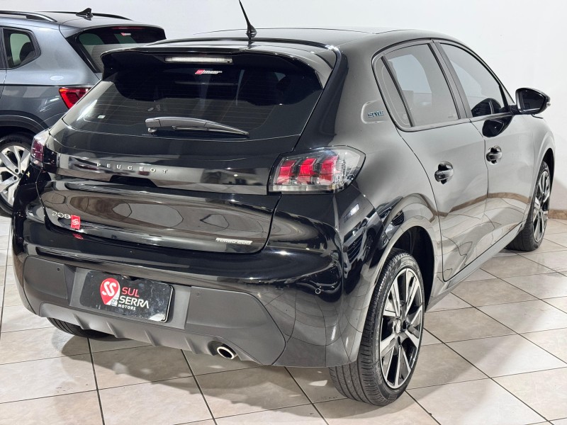 208 1.0 STYLE 200 TURBO FLEX 4P AUTOMÁTICO - 2024 - CAXIAS DO SUL
