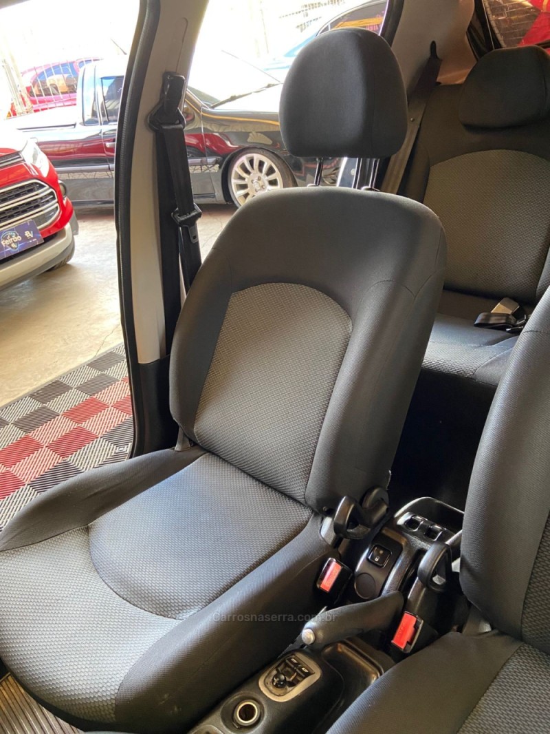 207 1.4 XR SPORT 8V FLEX 4P MANUAL - 2012 - CAXIAS DO SUL