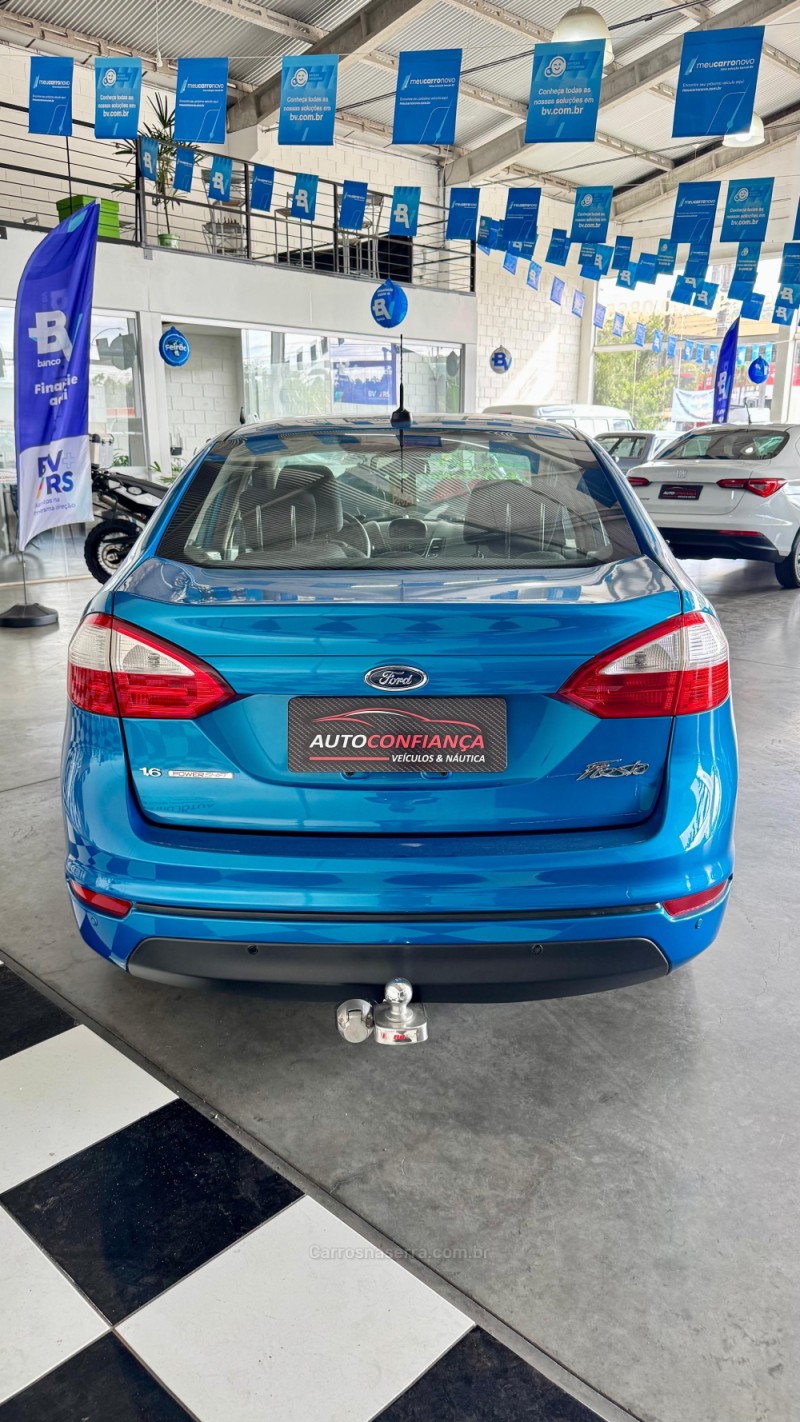 FIESTA 1.6 SE SEDAN 16V FLEX 4P AUTOMÁTICO - 2015 - MONTENEGRO