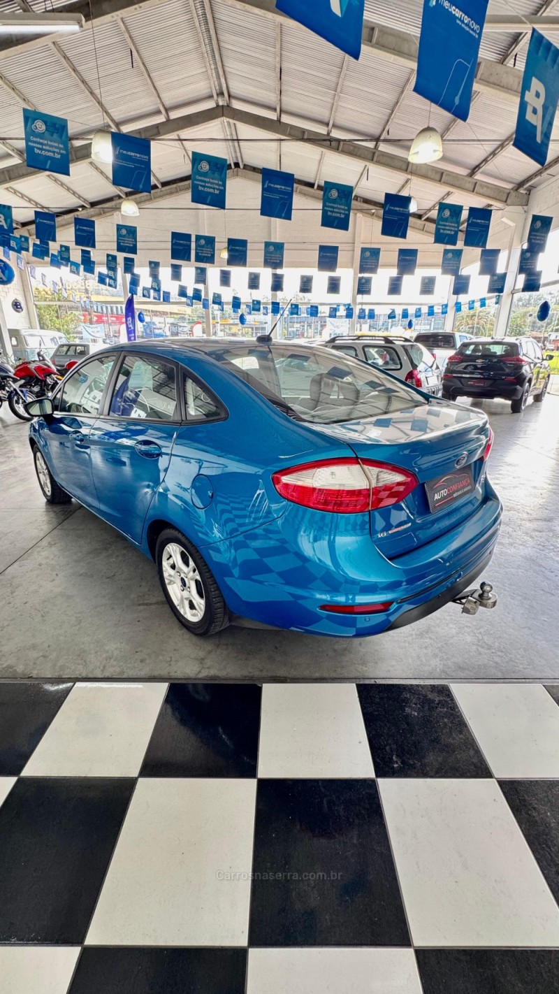 FIESTA 1.6 SE SEDAN 16V FLEX 4P AUTOMÁTICO - 2015 - MONTENEGRO