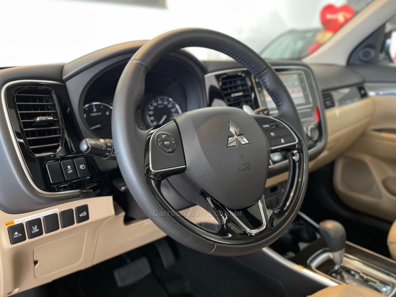 OUTLANDER 2.2 4X4 16V DIESEL 4P AUTOMÁTICO - 2019 - SãO LEOPOLDO