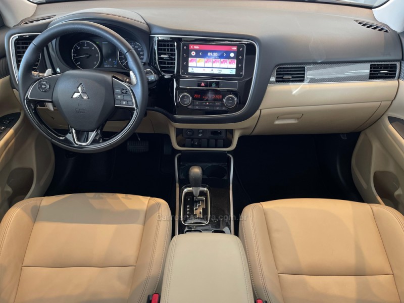 OUTLANDER 2.2 4X4 16V DIESEL 4P AUTOMÁTICO - 2019 - SãO LEOPOLDO