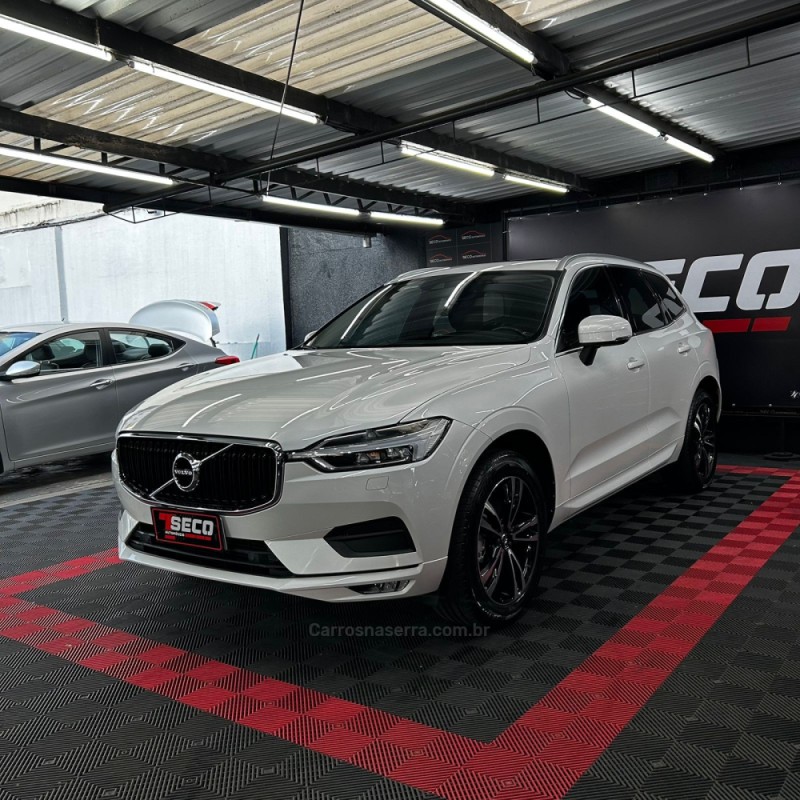 XC60 2.0 T5 MOMENTUM GASOLINA 4P AUTOMÁTICO - 2020 - PASSO FUNDO