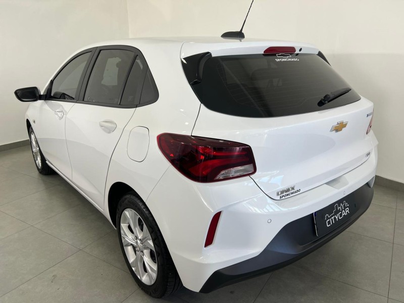ONIX 1.0 LTZ 8V TURBO FLEX 4P AUTOMÁTICO - 2024 - FARROUPILHA
