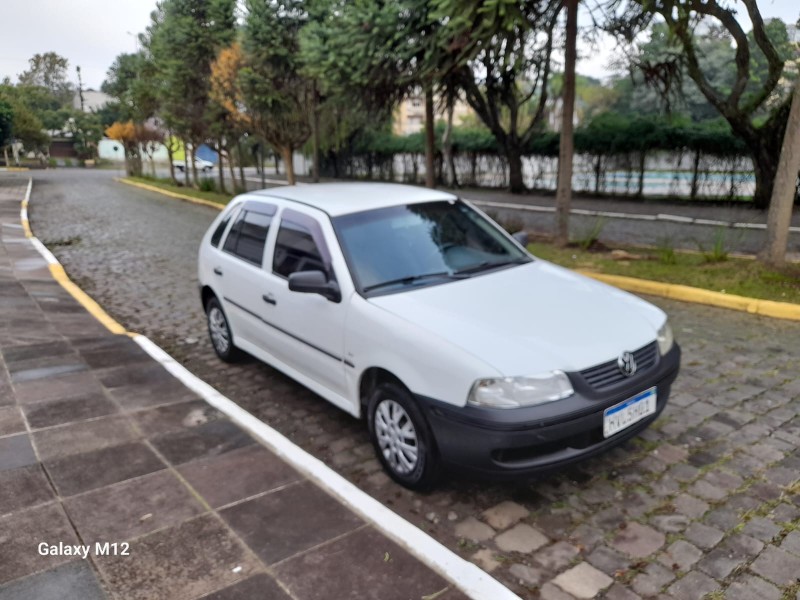 GOL 1.0 MI 16V GASOLINA 4P MANUAL G.III - 2001 - FARROUPILHA