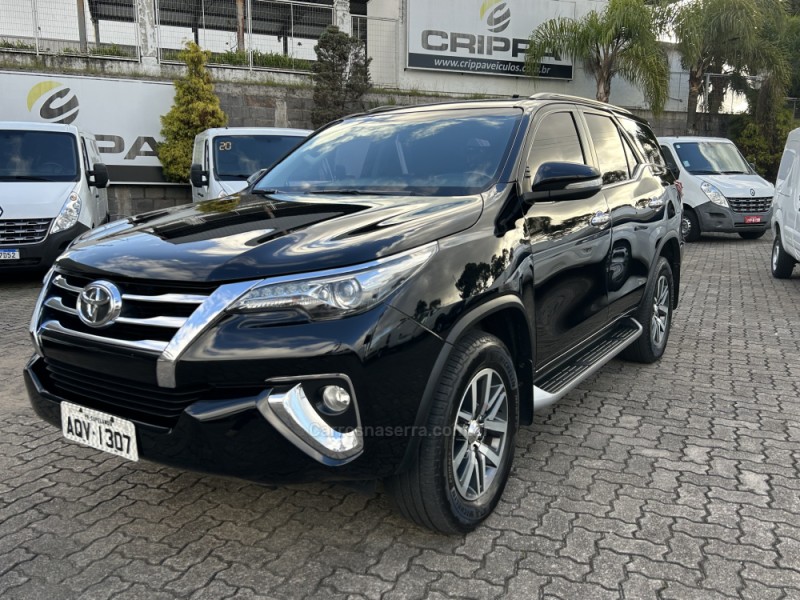hilux sw4 2.8 srx 4x4 7 lugares 16v turbo intercooler diesel 4p automatico 2017 farroupilha