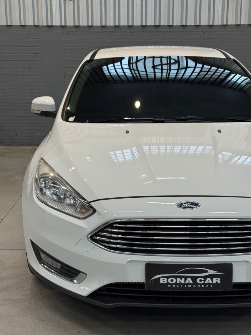 FOCUS 2.0 TITANIUM HATCH 16V FLEX 4P AUTOMÁTICO - 2016 - CAXIAS DO SUL
