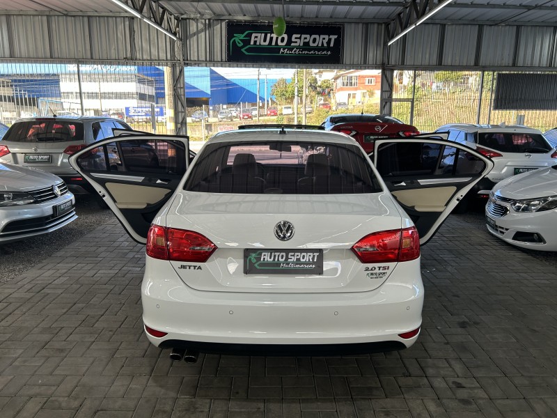 JETTA 2.0 TSI HIGHLINE 211CV GASOLINA 4P DSG - 2013 - CAXIAS DO SUL