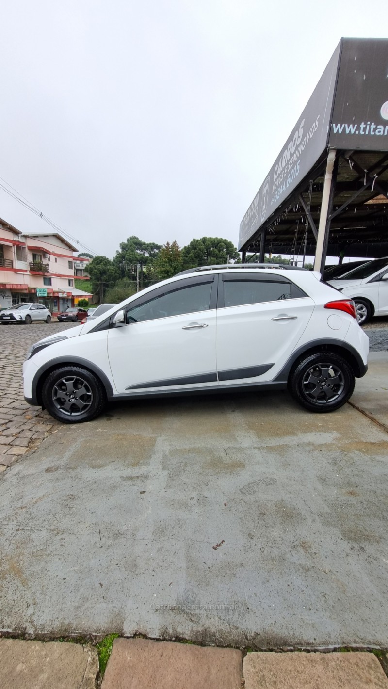 HB20X 1.6 16V PREMIUM FLEX 4P AUTOMÁTICO - 2015 - SãO FRANCISCO DE PAULA