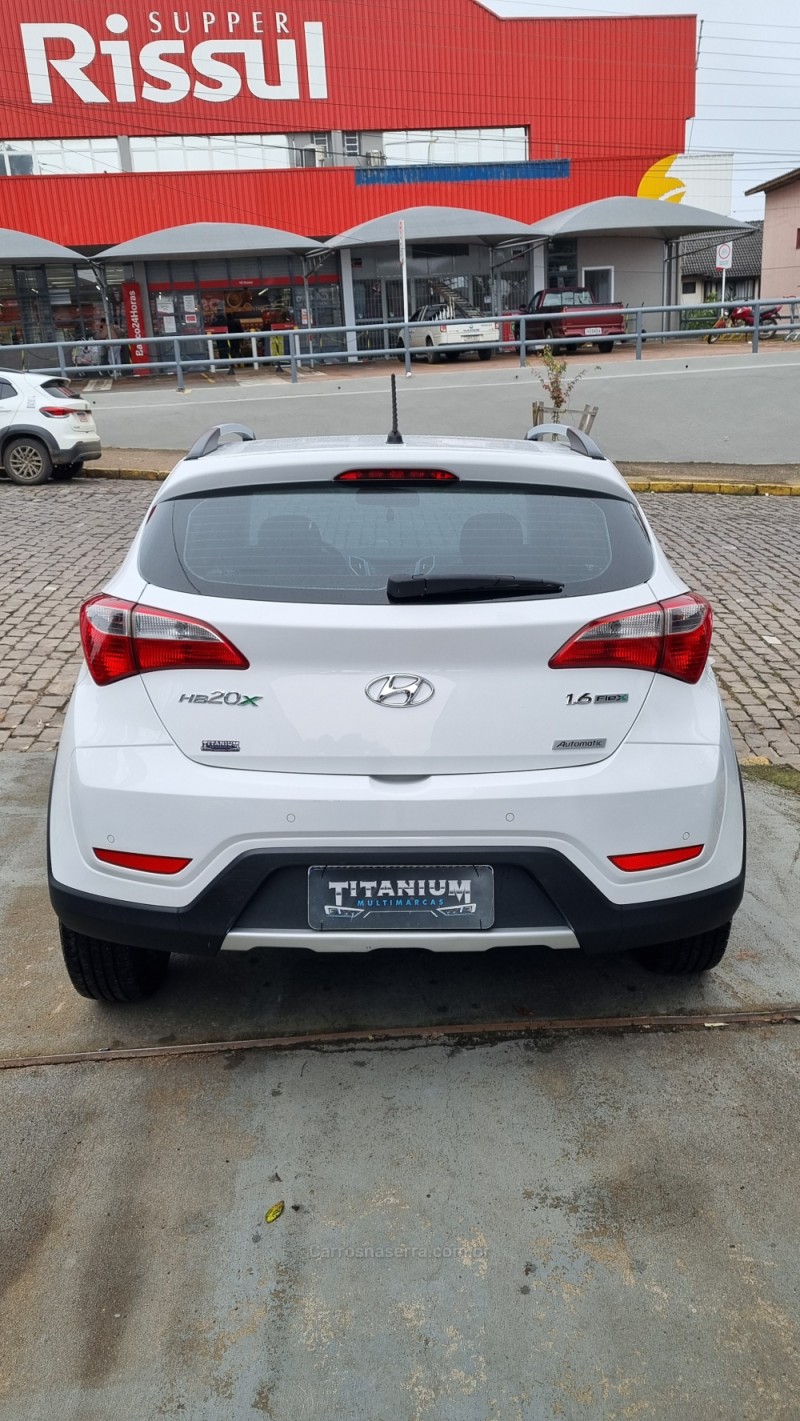 HB20X 1.6 16V PREMIUM FLEX 4P AUTOMÁTICO - 2015 - SãO FRANCISCO DE PAULA