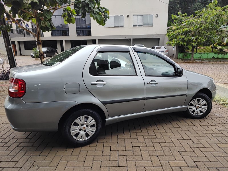 SIENA 1.0 MPI FIRE ELX 8V FLEX 4P MANUAL - 2005 - LAJEADO