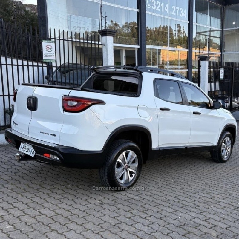 TORO 1.8 16V EVO FLEX FREEDOM AUTOMÁTICO - 2017 - CAXIAS DO SUL