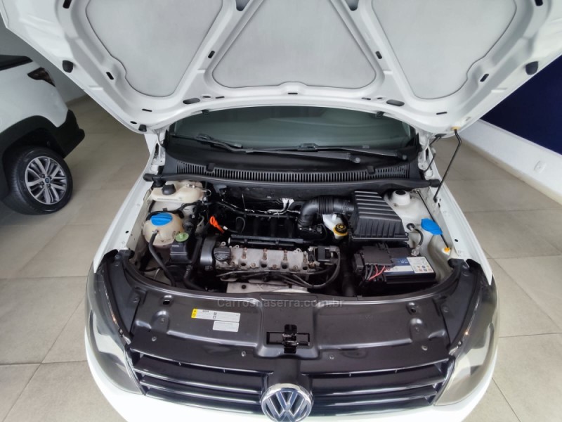 FOX 1.6 MI 8V FLEX 4P MANUAL - 2014 - ANTôNIO PRADO