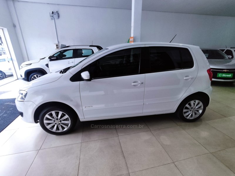 FOX 1.6 MI 8V FLEX 4P MANUAL - 2014 - ANTôNIO PRADO