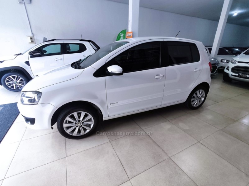 FOX 1.6 MI 8V FLEX 4P MANUAL - 2014 - ANTôNIO PRADO