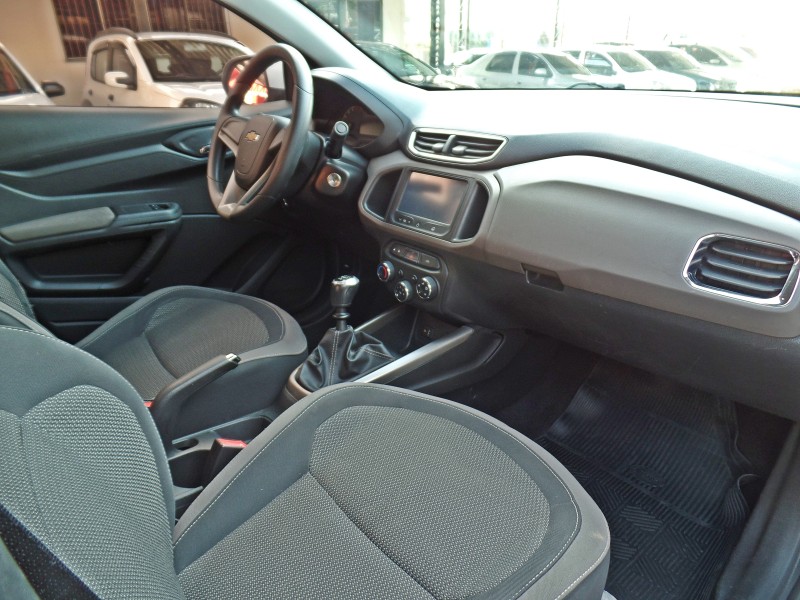 PRISMA 1.4 MPFI LT 8V FLEX 4P MANUAL - 2015 - CAXIAS DO SUL