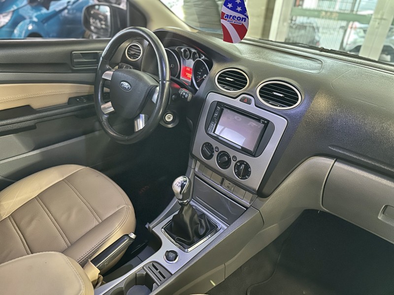 FOCUS 1.6 GLX 8V GASOLINA 4P MANUAL - 2011 - CAXIAS DO SUL
