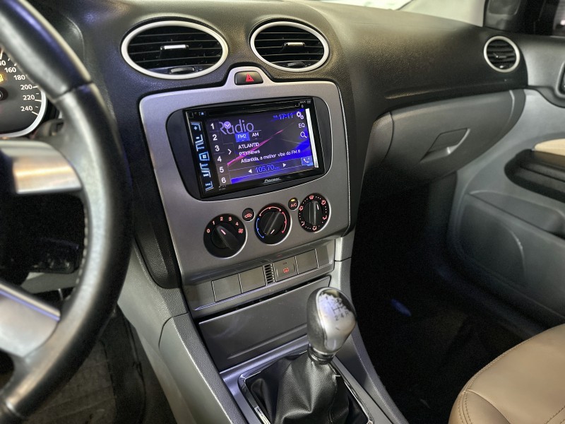 FOCUS 1.6 GLX 8V GASOLINA 4P MANUAL - 2011 - CAXIAS DO SUL