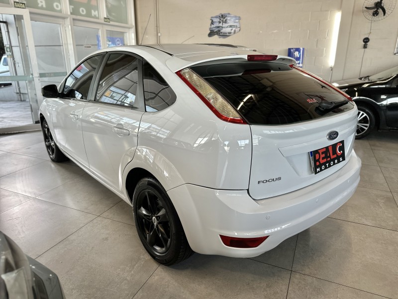 FOCUS 1.6 GLX 8V GASOLINA 4P MANUAL - 2011 - CAXIAS DO SUL