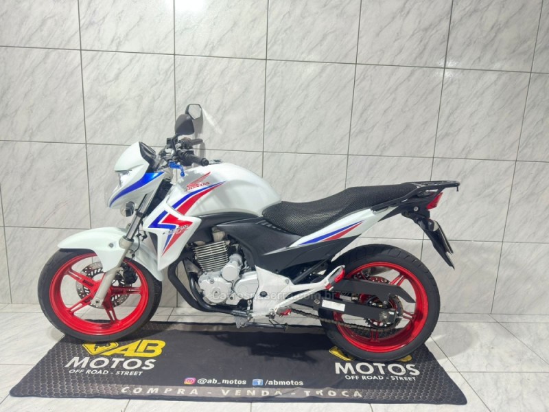 CB 300R  - 2015 - CAXIAS DO SUL