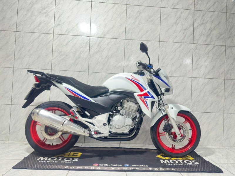 CB 300R  - 2015 - CAXIAS DO SUL