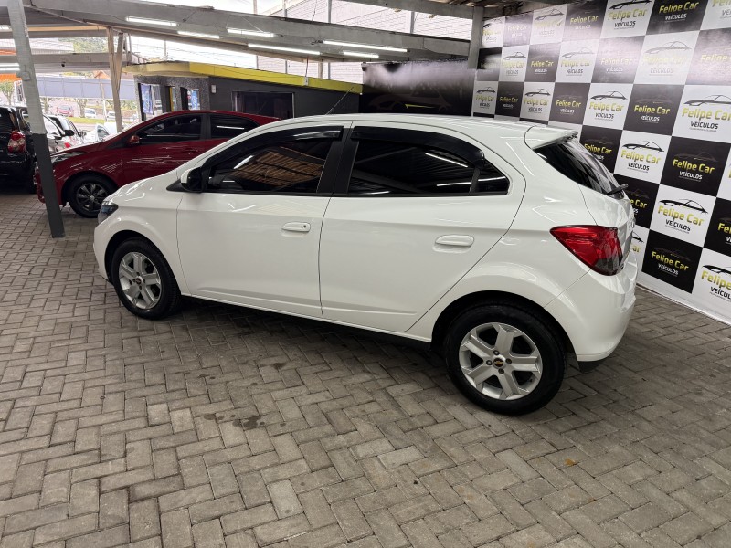 ONIX 1.4 MPFI LT 8V FLEX 4P MANUAL - 2013 - CAXIAS DO SUL