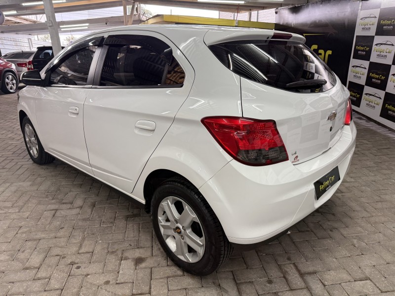 ONIX 1.4 MPFI LT 8V FLEX 4P MANUAL - 2013 - CAXIAS DO SUL