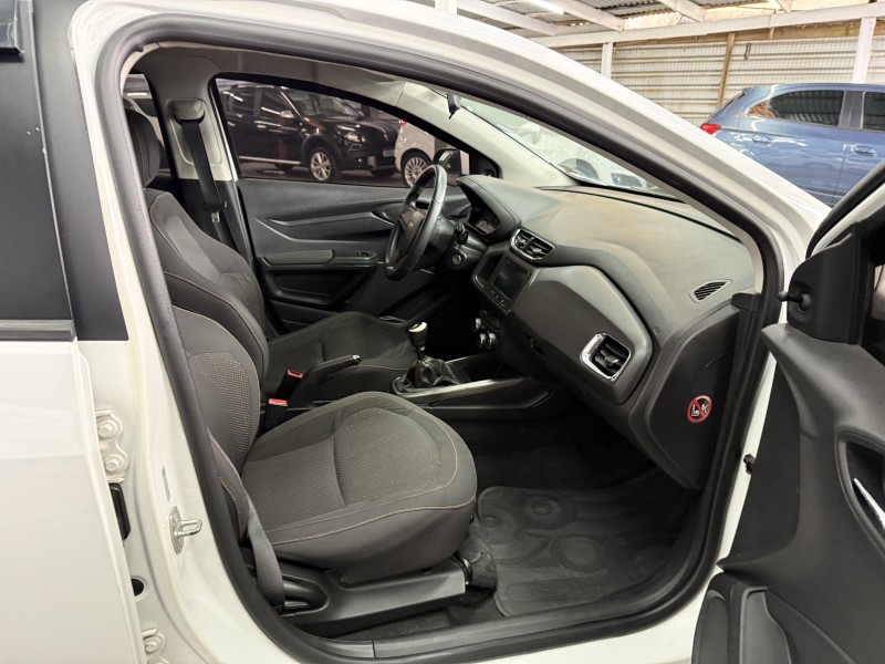 ONIX 1.4 MPFI LT 8V FLEX 4P MANUAL - 2013 - CAXIAS DO SUL
