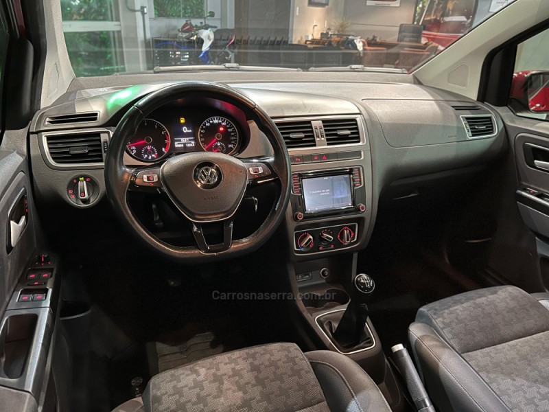 FOX 1.6 MSI TRENDLINE 8V FLEX 4P MANUAL - 2016 - ESTâNCIA VELHA