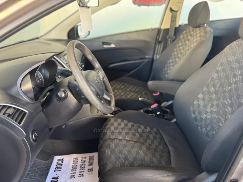 HB20 1.6 COMFORT PLUS 16V FLEX 4P AUTOMÁTICO - 2019 - IBIRAIARAS