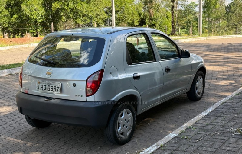 CELTA 1.0 MPFI LS 8V FLEX 4P MANUAL - 2011 - GUAPORé