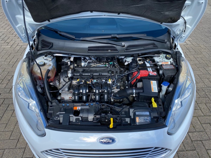 FIESTA 1.6 SE HATCH 16V FLEX 4P AUTOMÁTICO - 2014 - CAXIAS DO SUL