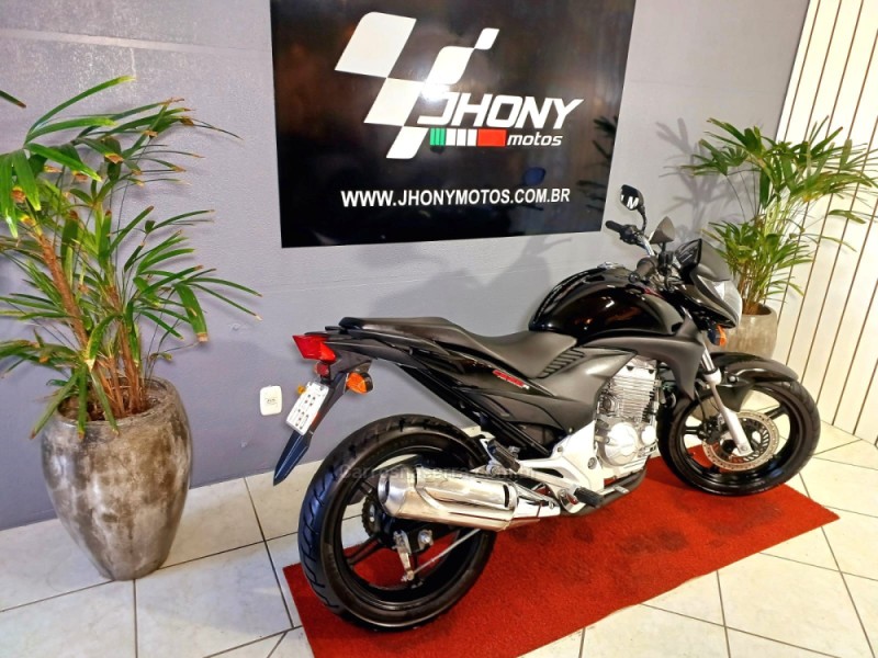 CB 300R  - 2011 - CAXIAS DO SUL