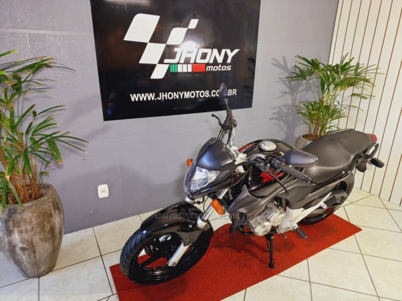 CB 300R  - 2011 - CAXIAS DO SUL