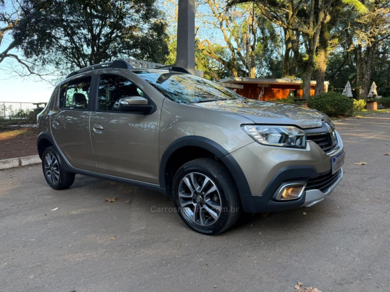 SANDERO 1.6 STEPWAY ICONIC X-TRONIC 16V FLEX 4P AUTOMÁTICO - 2020 - DOIS IRMãOS