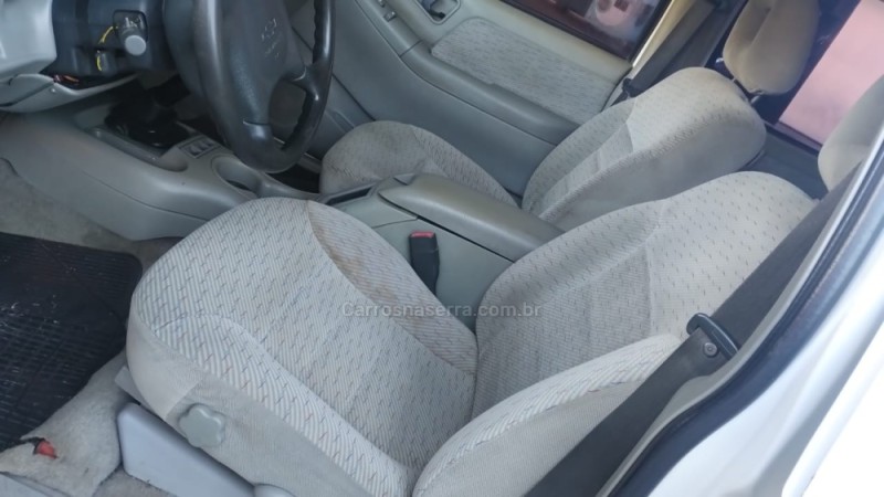 S10 4.3 SFI DLX 4X2 CE V6 12V GASOLINA 2P MANUAL - 1998 - CAXIAS DO SUL
