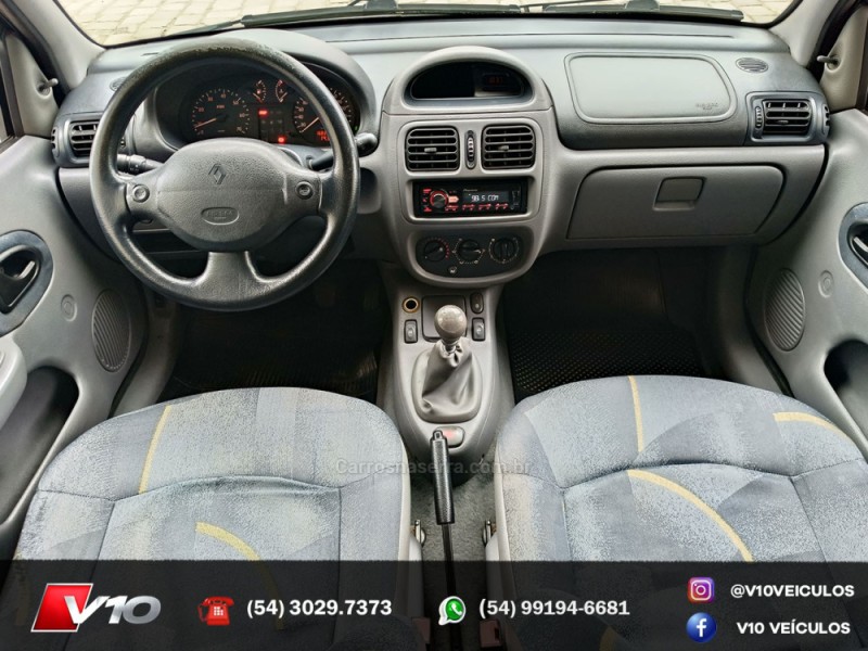 CLIO 1.6 RN 16V GASOLINA 4P MANUAL - 2002 - CAXIAS DO SUL