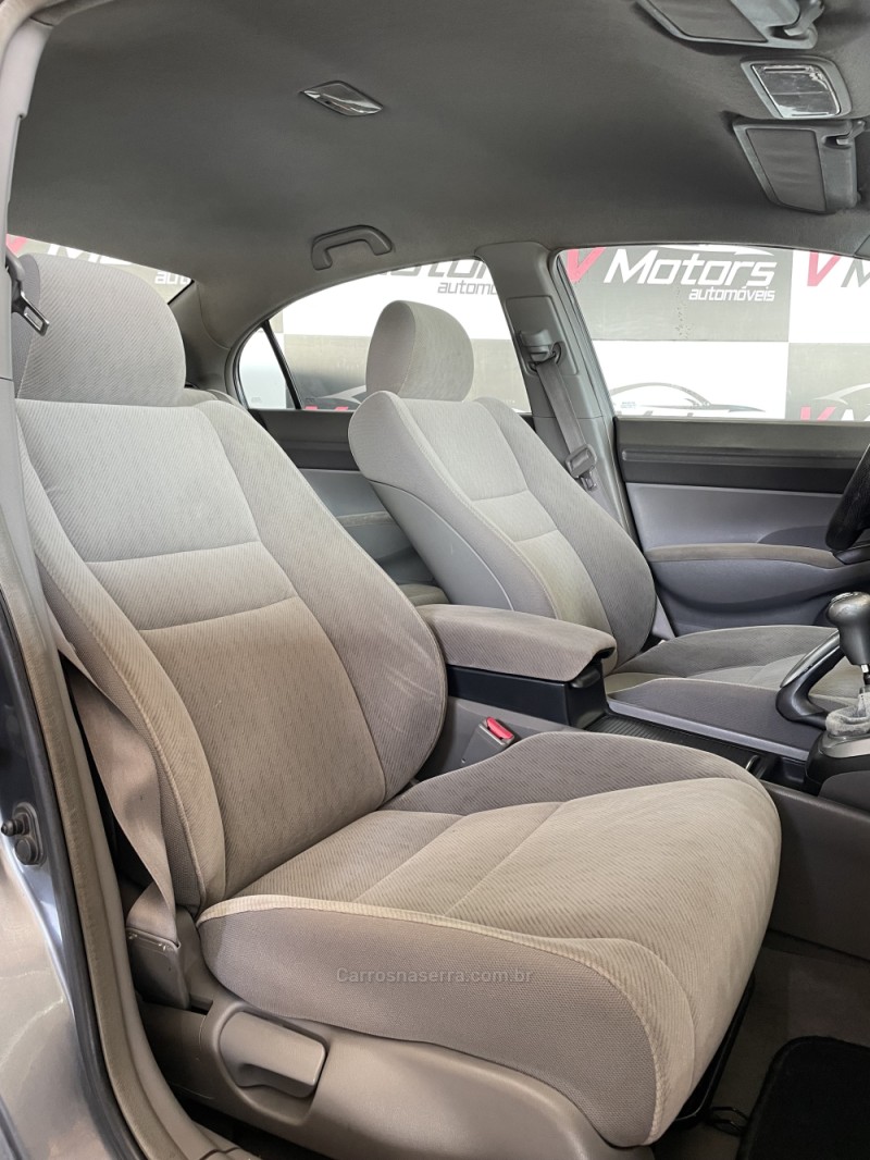 CIVIC 1.8 LXS 16V FLEX 4P MANUAL - 2007 - PAROBé