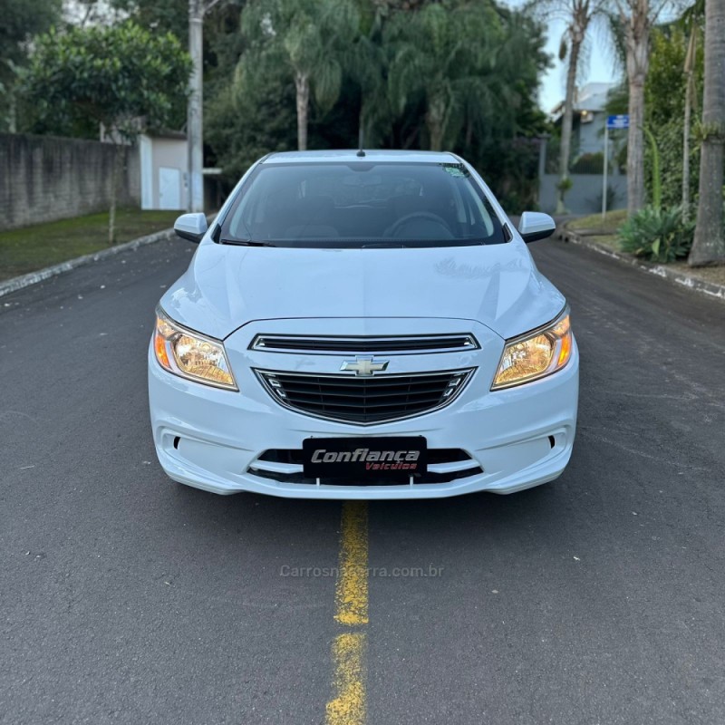 ONIX 1.0 LT PLUS 8V FLEX 4P MANUAL - 2015 - CAMPO BOM