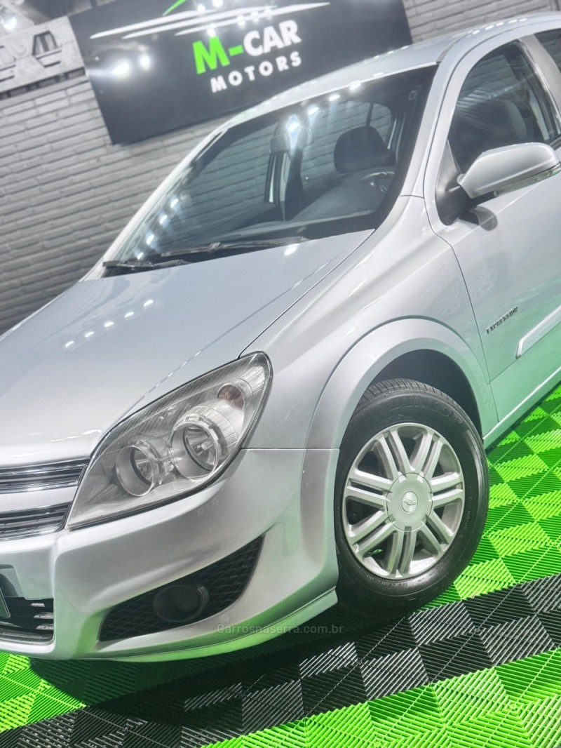 VECTRA 2.0 MPFI EXPRESSION 8V 140CV FLEX 4P MANUAL - 2009 - FELIZ
