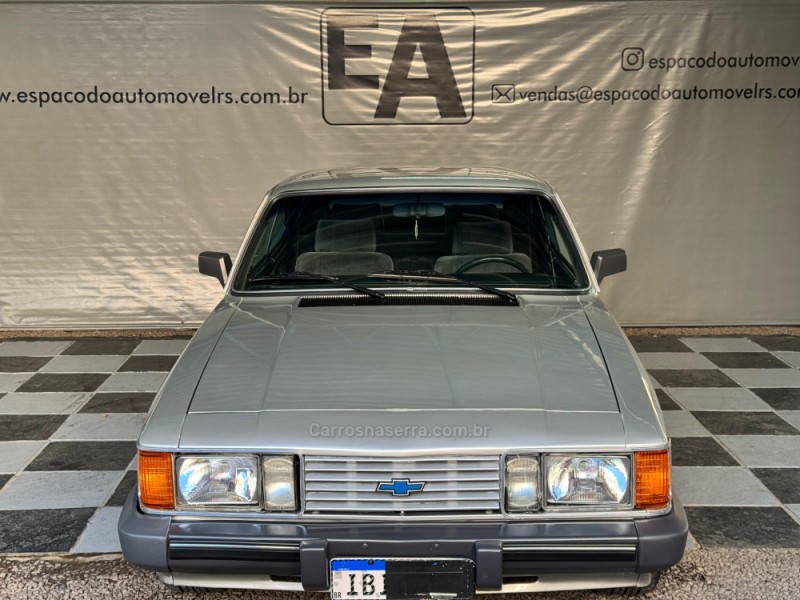 OPALA 4.1 DIPLOMATA 12V GASOLINA 2P MANUAL - 1985 - NOVA PRATA