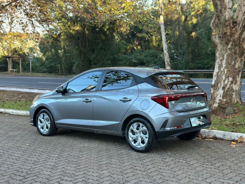 HB20 1.0 COMFORT 12V FLEX 4P MANUAL - 2023 - DOIS IRMãOS