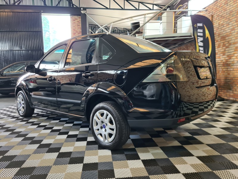 FIESTA 1.6 MPI CLASS 8V GASOLINA 4P MANUAL - 2011 - FARROUPILHA